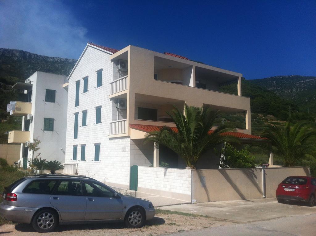 Apartments Josip โบล ภายนอก รูปภาพ