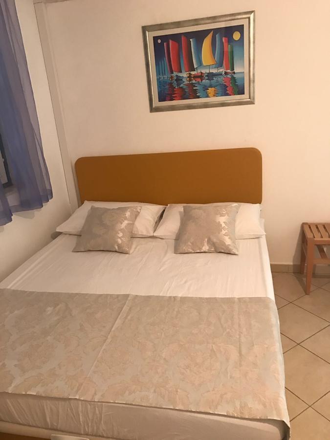 Apartments Josip โบล ภายนอก รูปภาพ